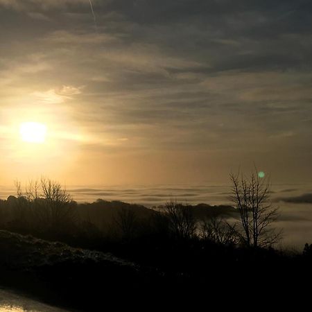 The Master Suite, Enjoy The Countryside In Style Ashover エクステリア 写真