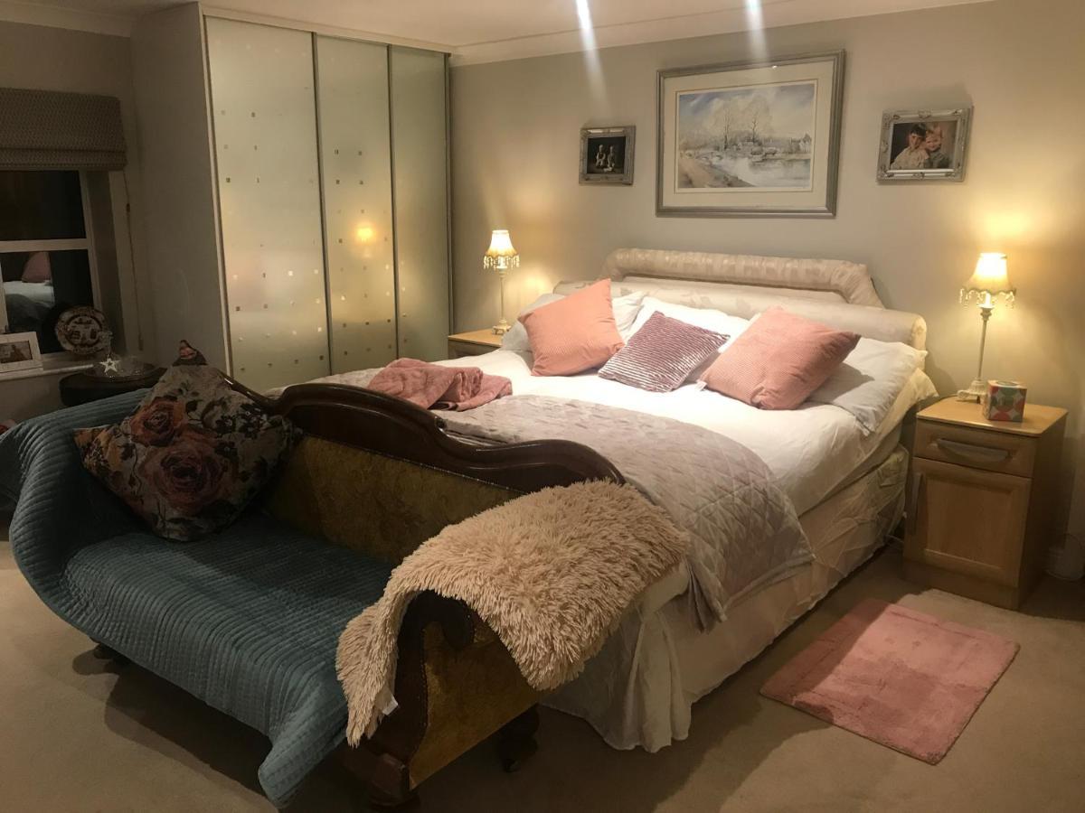 The Master Suite, Enjoy The Countryside In Style Ashover エクステリア 写真