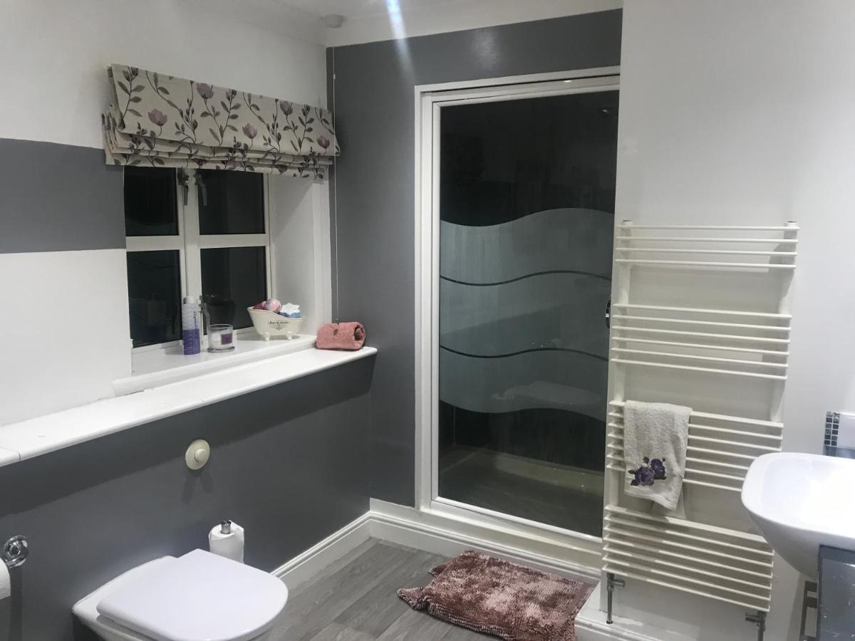 The Master Suite, Enjoy The Countryside In Style Ashover エクステリア 写真
