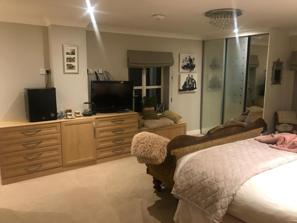 The Master Suite, Enjoy The Countryside In Style Ashover エクステリア 写真